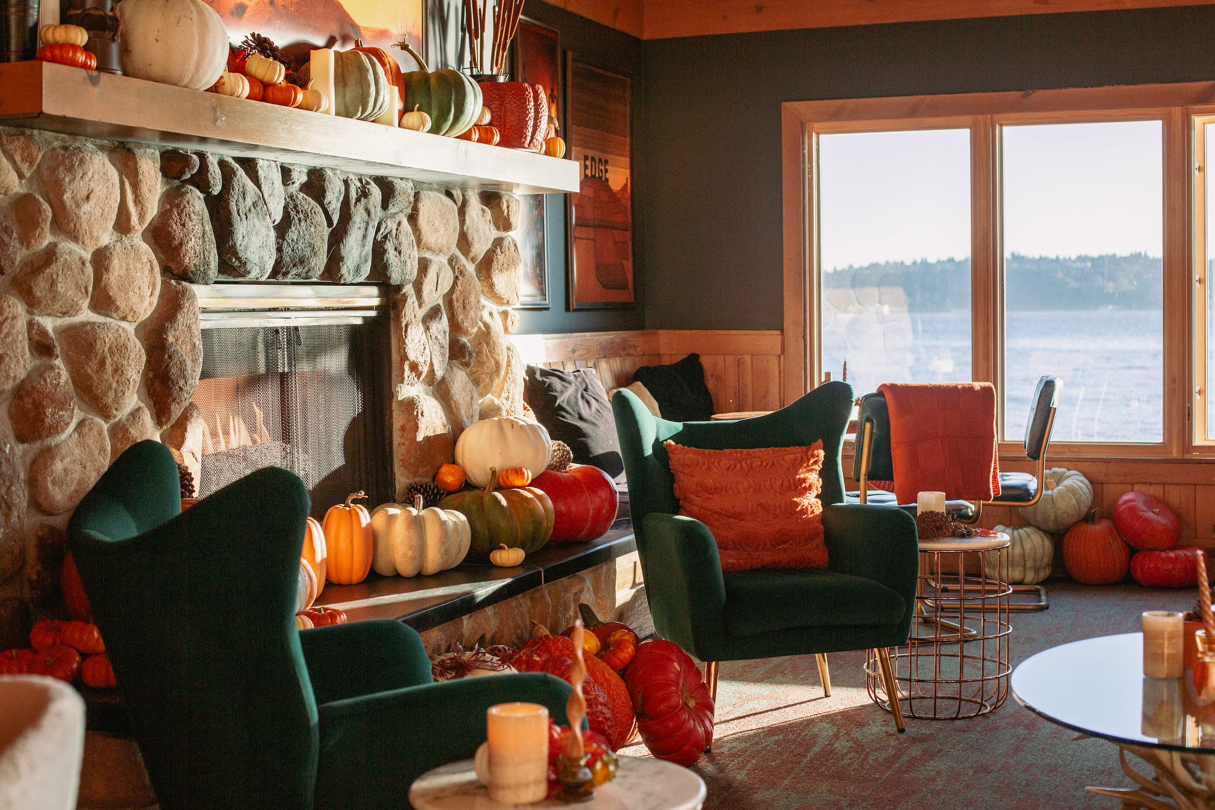 Autumn inspired lobby at Edgewater