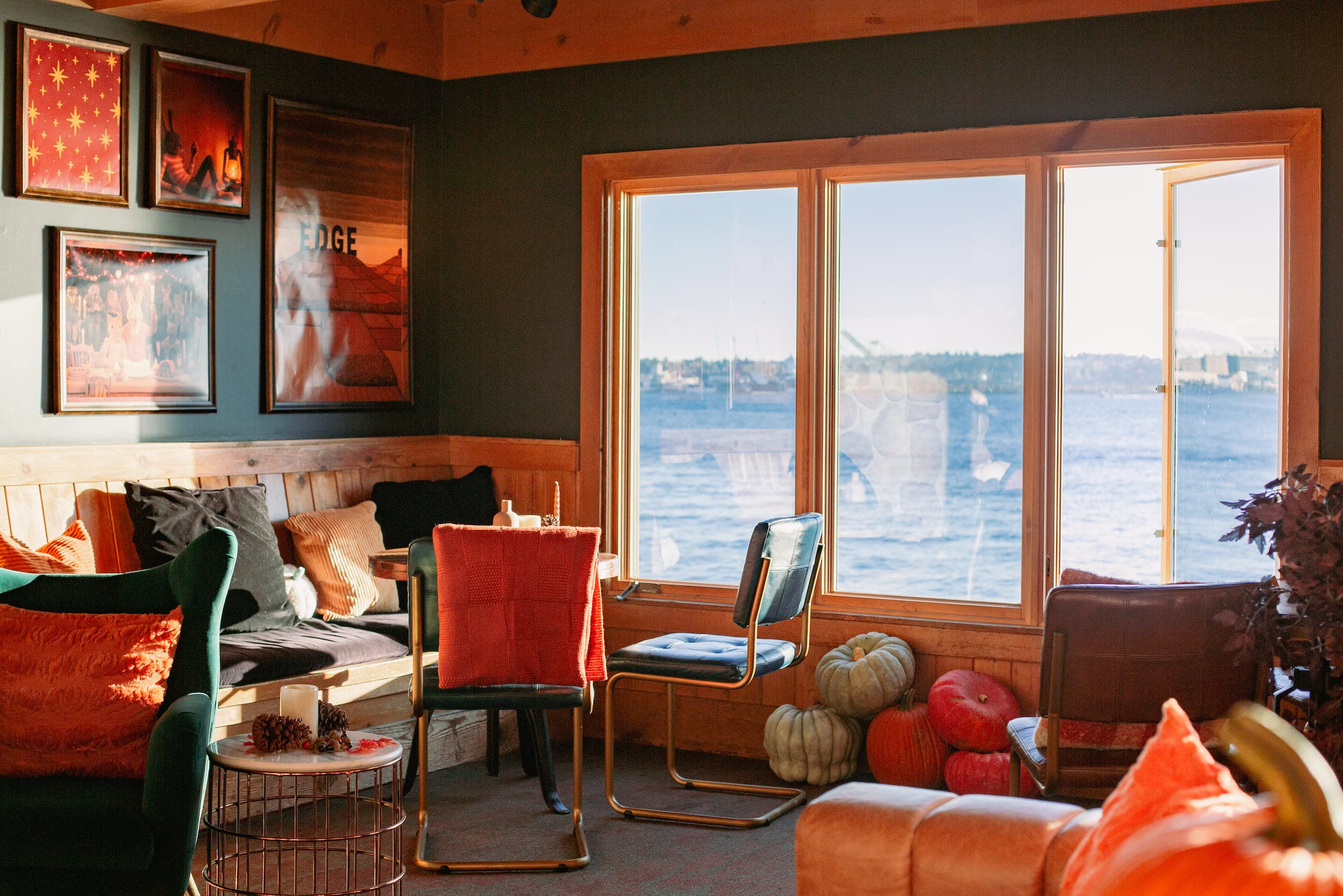 the corner of the lobby decorated in an autumn theme