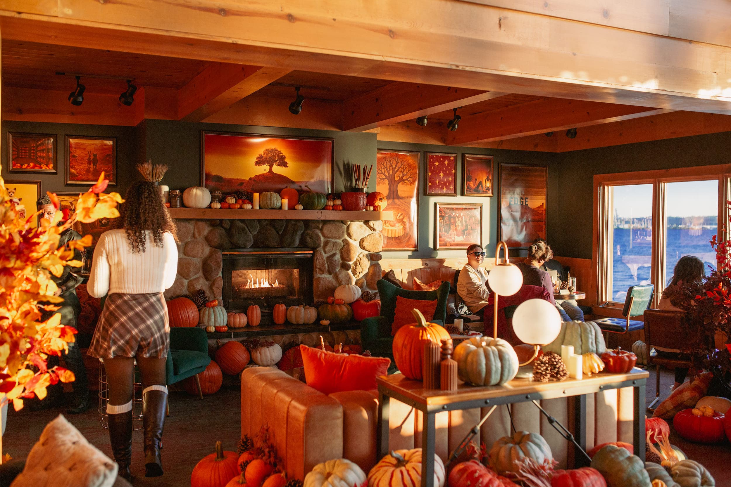 the lobby at Edgewater decorated for autumn