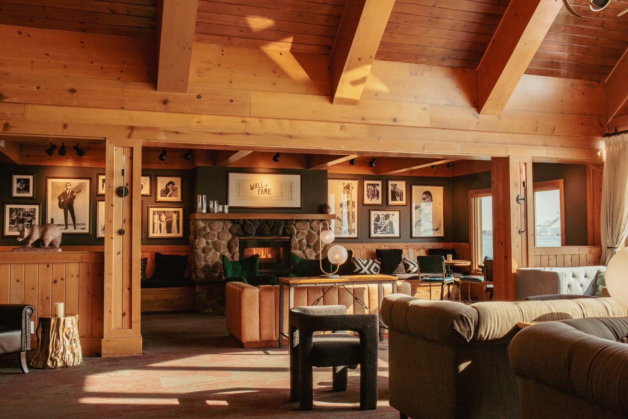 The lounge area with the stone fireplace in the Edgewater lobby